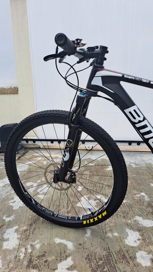 Bicicleta BMC Team Elite TE01