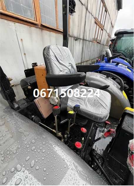 Мінітрактор Скаут TE-504 SR з козирком Оновлена модель з дашком