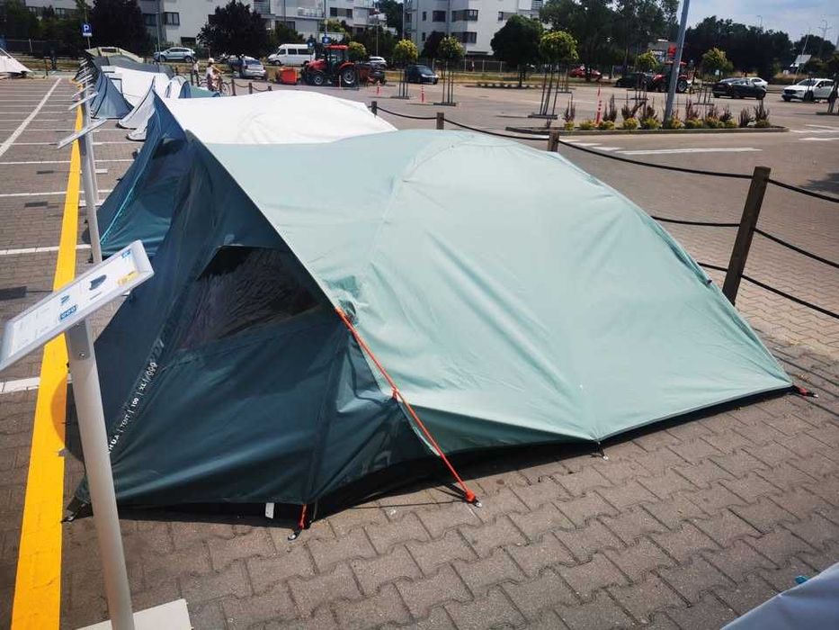 Namiot QUECHUA Tent 100 XL