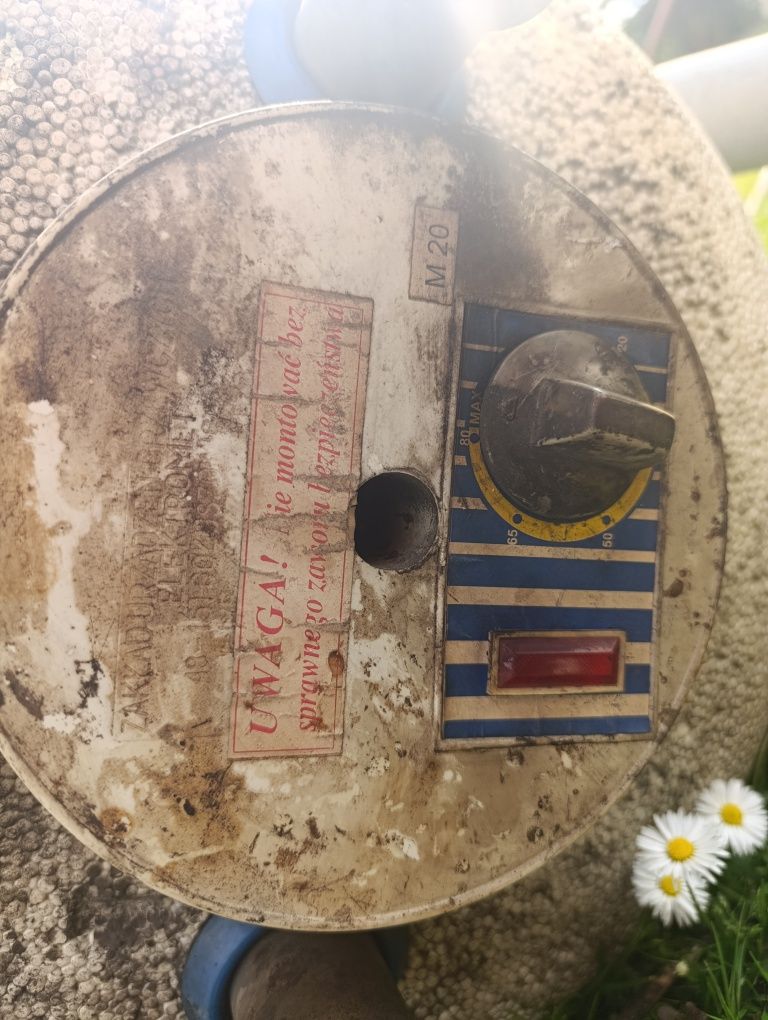 Bojler elektryczny poziomy 140l