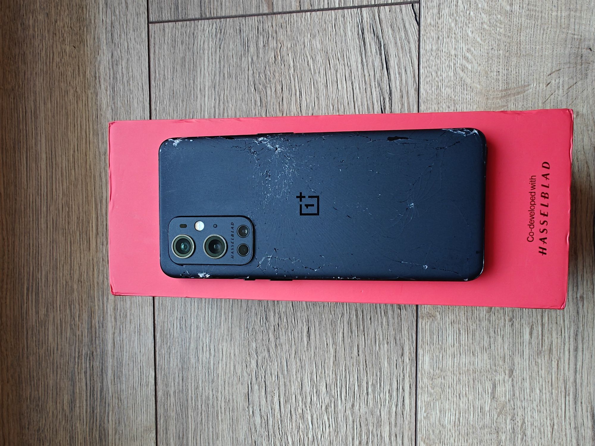 One Plus 9 PRO 12GB RAM/256 GB
