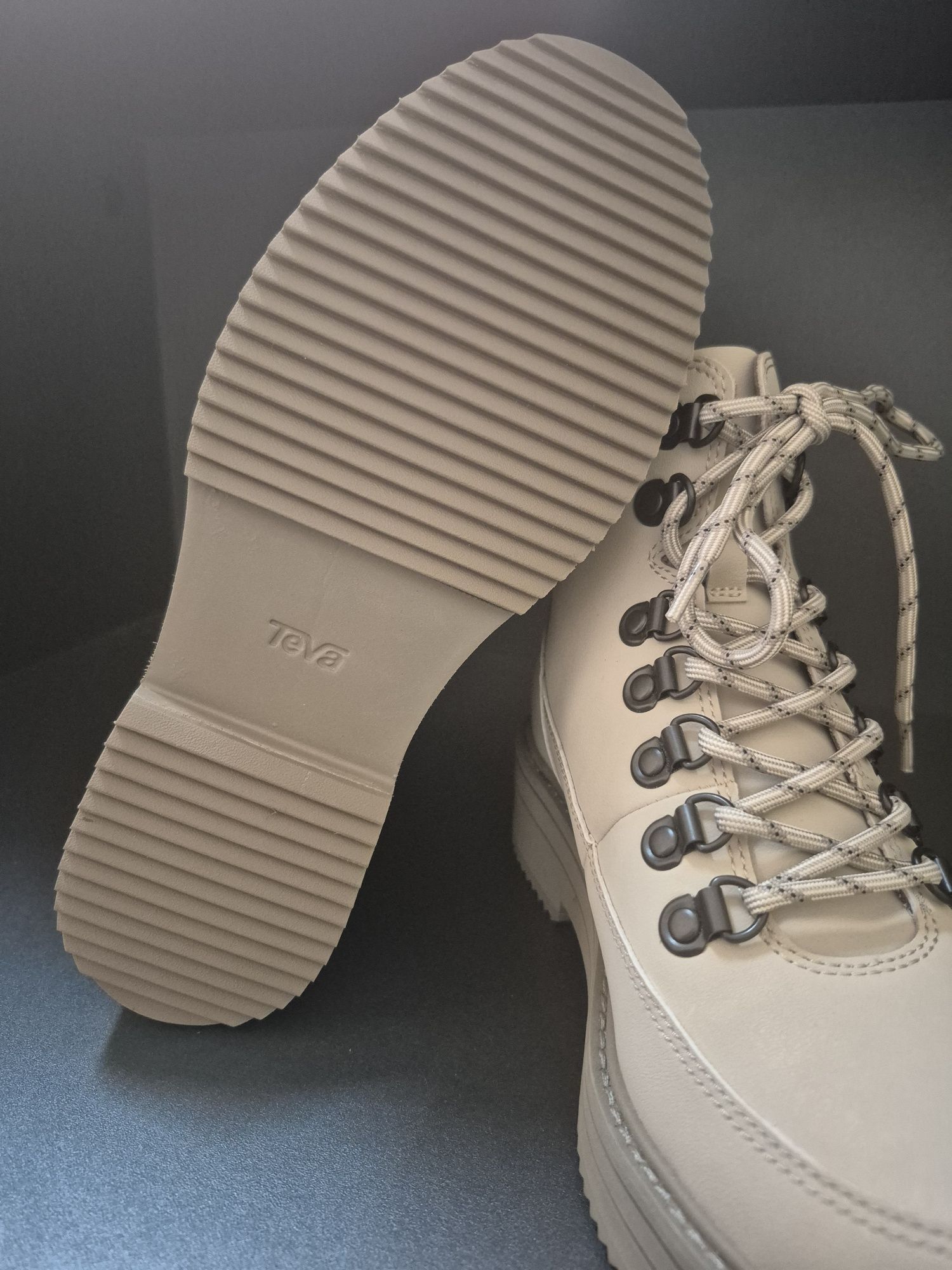 Жіночі ботинки TEVA MIDFORM(Оригінал)39-25см