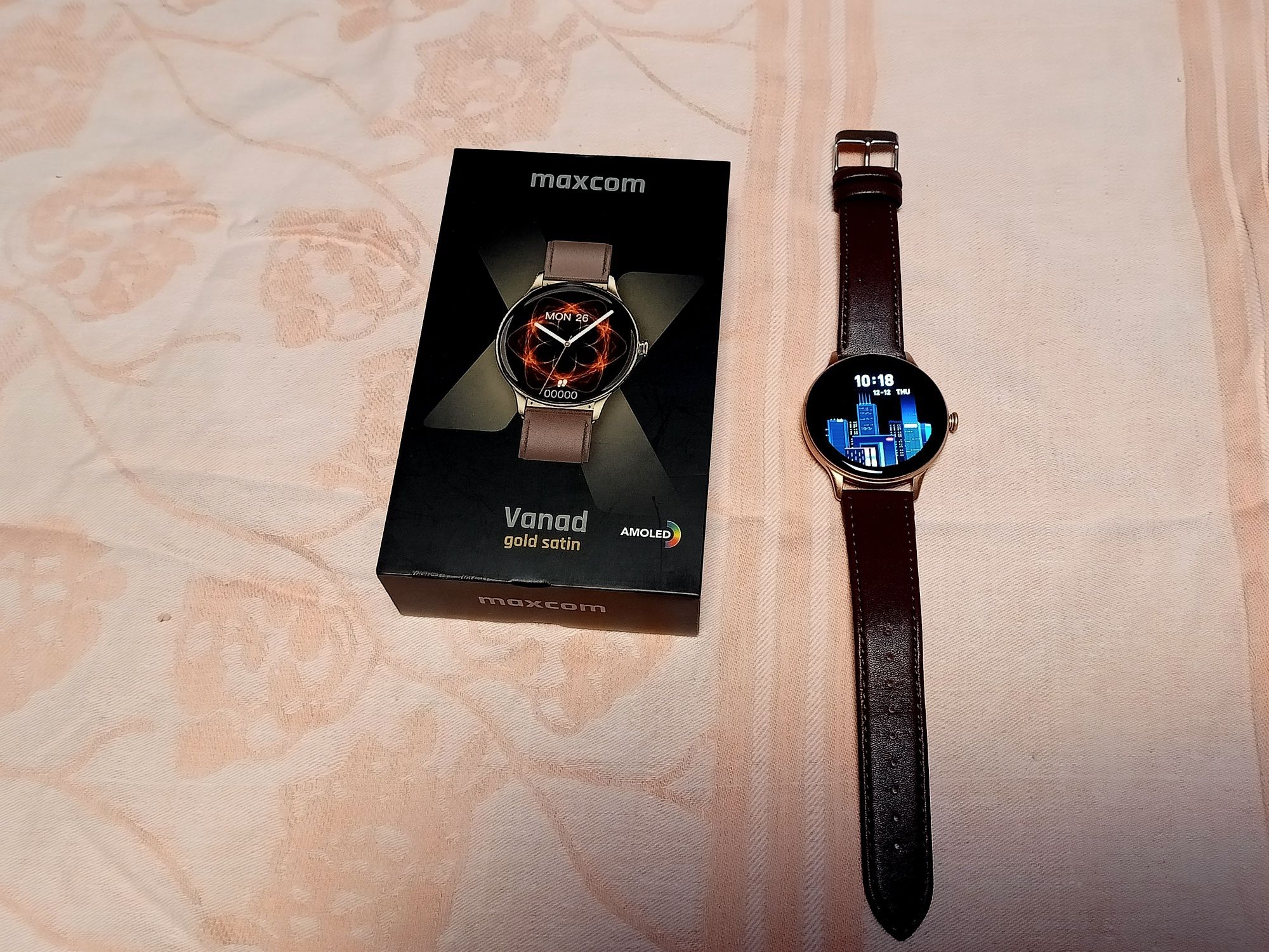 Smartwatch złoty Maxcom Vanad FW48 Amoled