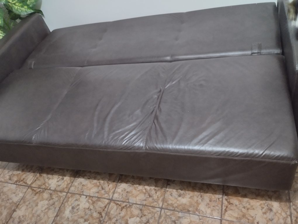 Vendo sofá cama 150€