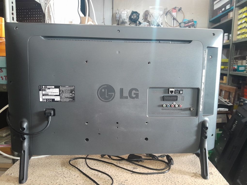 TV LG smart 32LB5700 écran 81cm