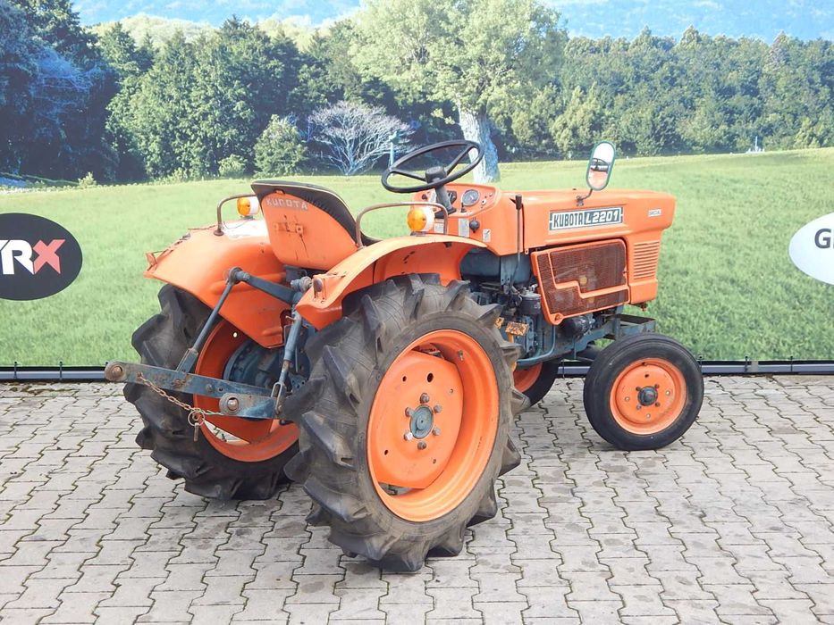 Mały ciągnik Kubota L2201 22KM 3 CYLINDRY traktor japoński Ursus T25
