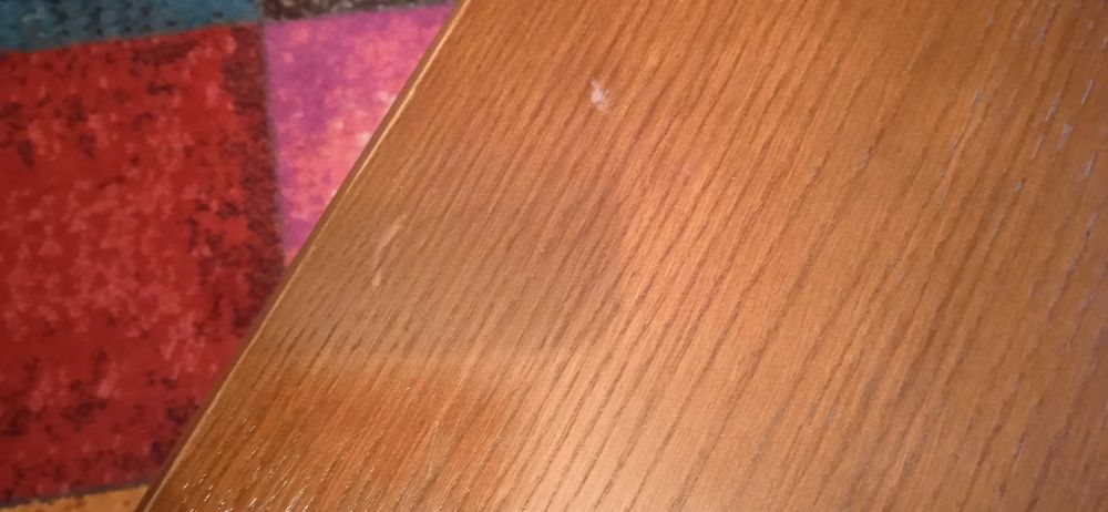 Drewniany stolik kawowy