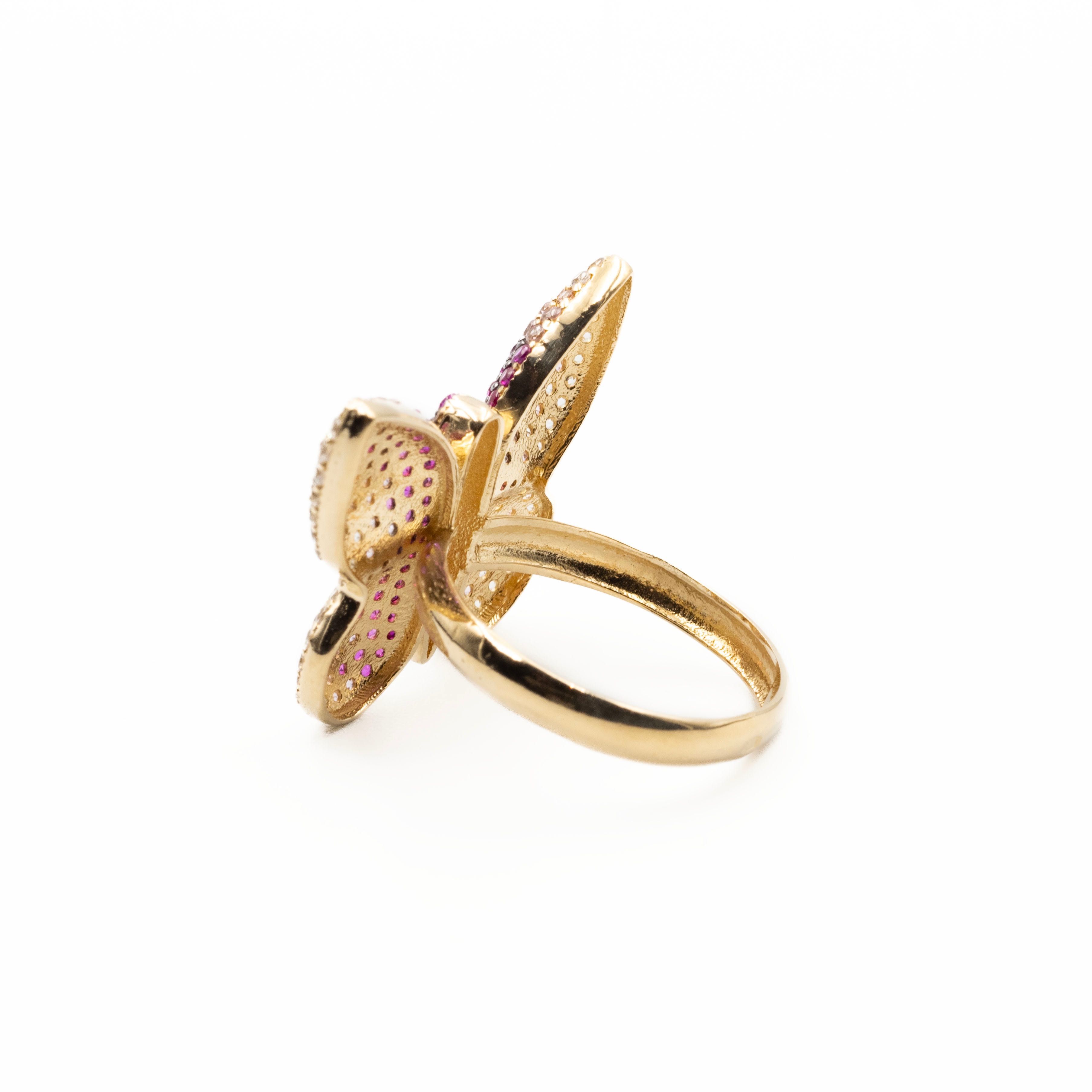 Złoty 14-karatowy pierścionek "Motyl" z kolorowymi cyrkoniami
