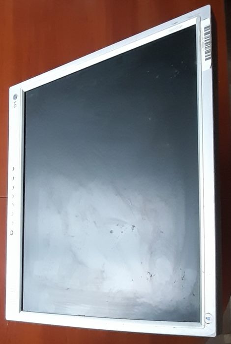 Монитор LG flatron L1710S и L1953S на запчасти.