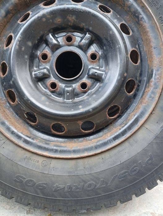 Комплект Шины зима p195/70R14 90s