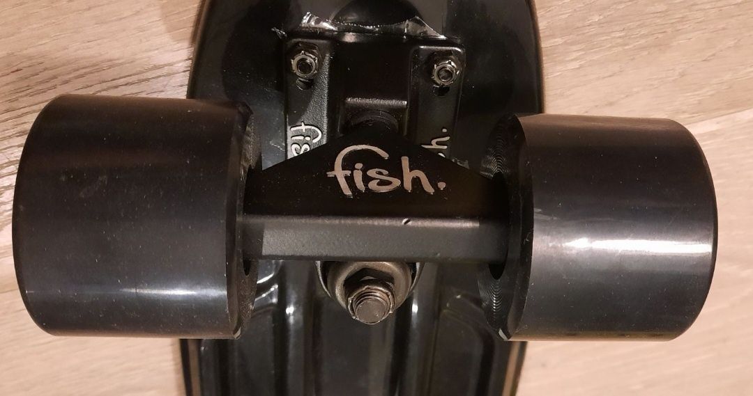 Deskorolka Fish stan bardzo dobry.
oryginalna nigdy nieużywana 
z pude