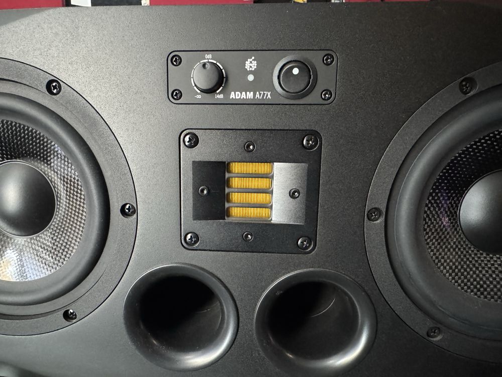 Colunas / Monitores - ADAM A77X (Estudio)