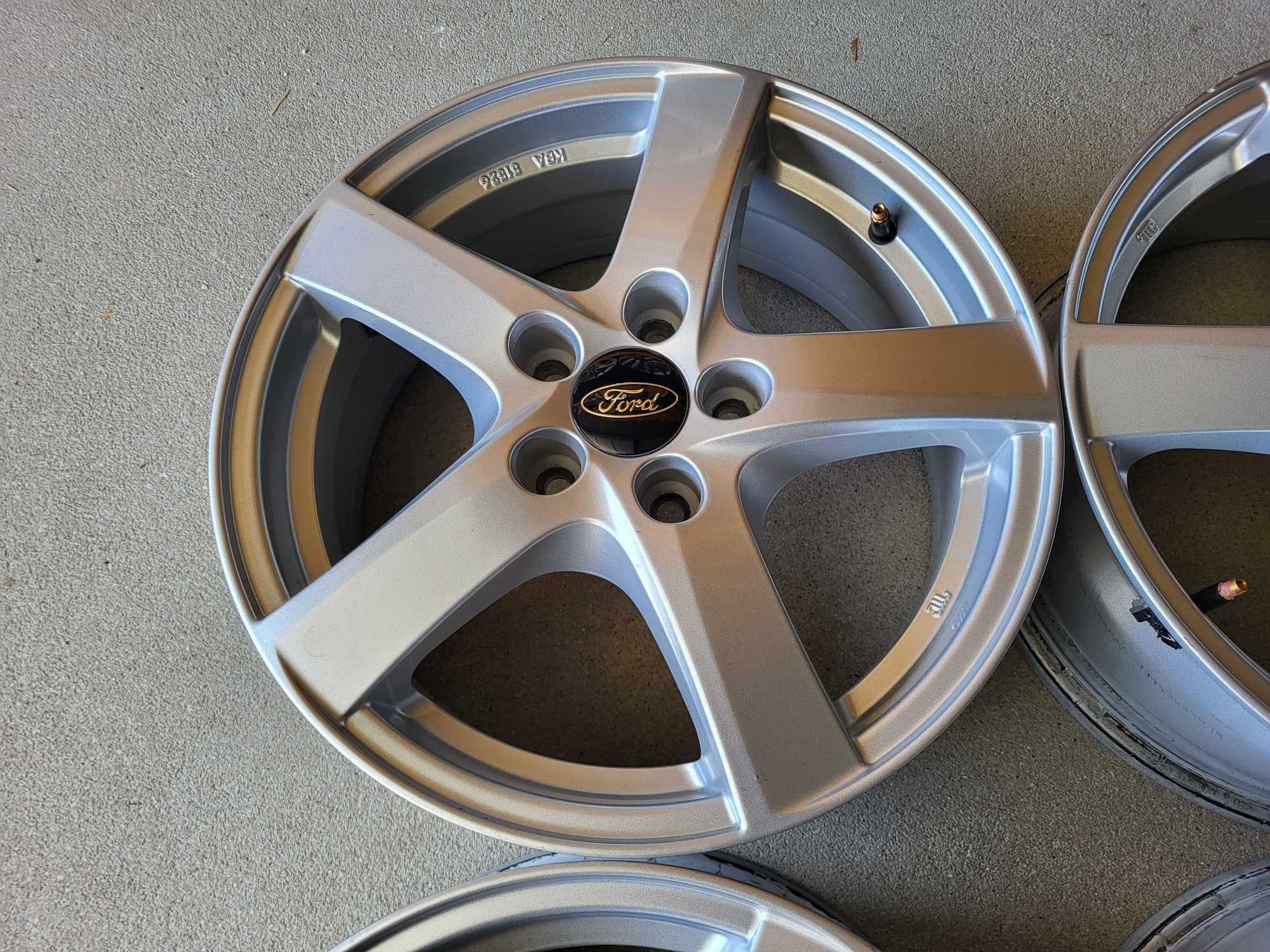 [824] Felgi aluminiowe FORD 16 Cali 5x108 Mondeo Focus C-max B-max
