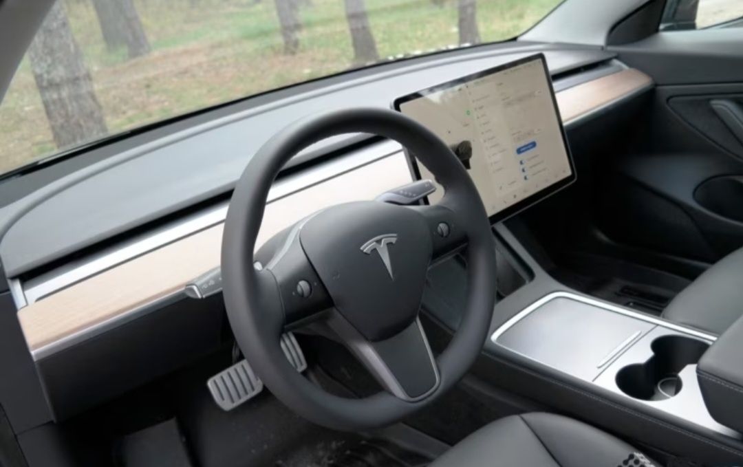 Tesla model 3  2019 space gray