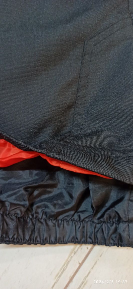 Czarne spodnie przeciwdeszczowe Basecamp 10 lat bdb wiosna jesień
