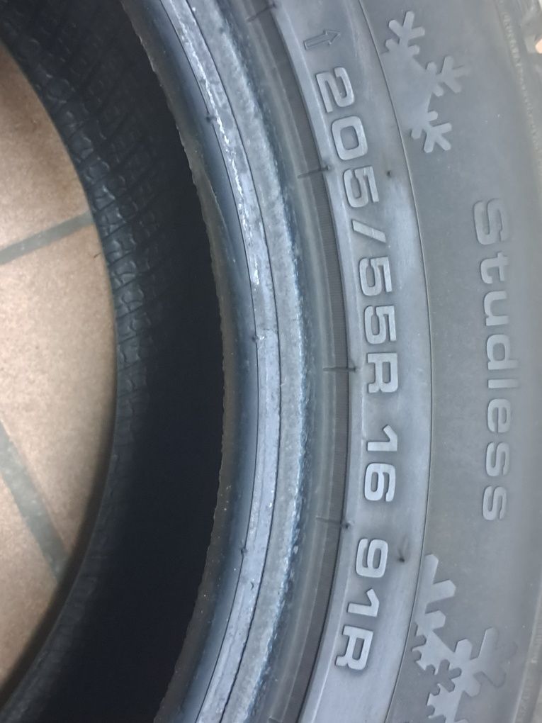Продам зимнюю резину R205/55/16