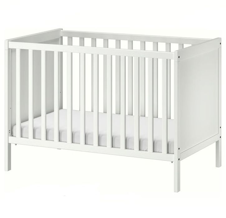 Berço branco IKEA Sundvik com colchão