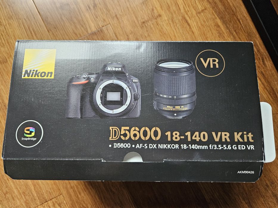 Nowy aparat fotograficzny Nikon D5600 + 18-140mm VR Kit zestaw