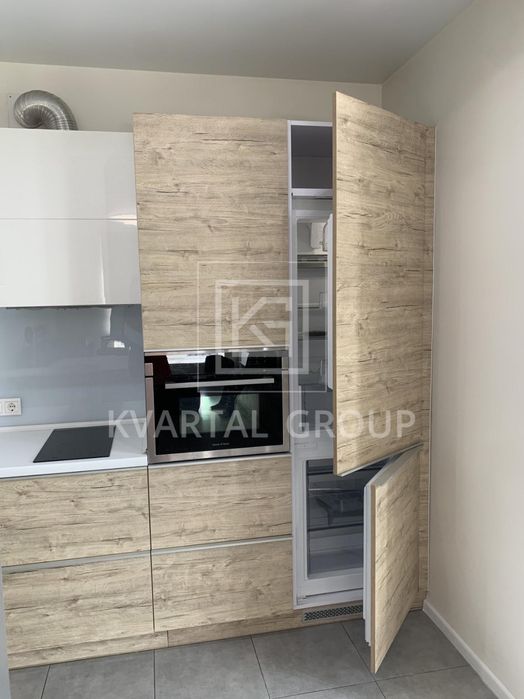 центр Бучі 1К за готівку 40м2 і 1 400 $ за м² перепланована,