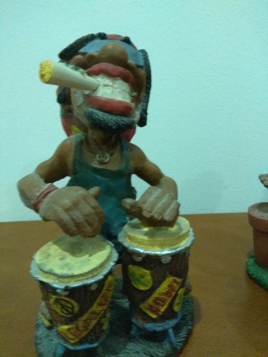 Jamaicanos - escultura / cinzeiros