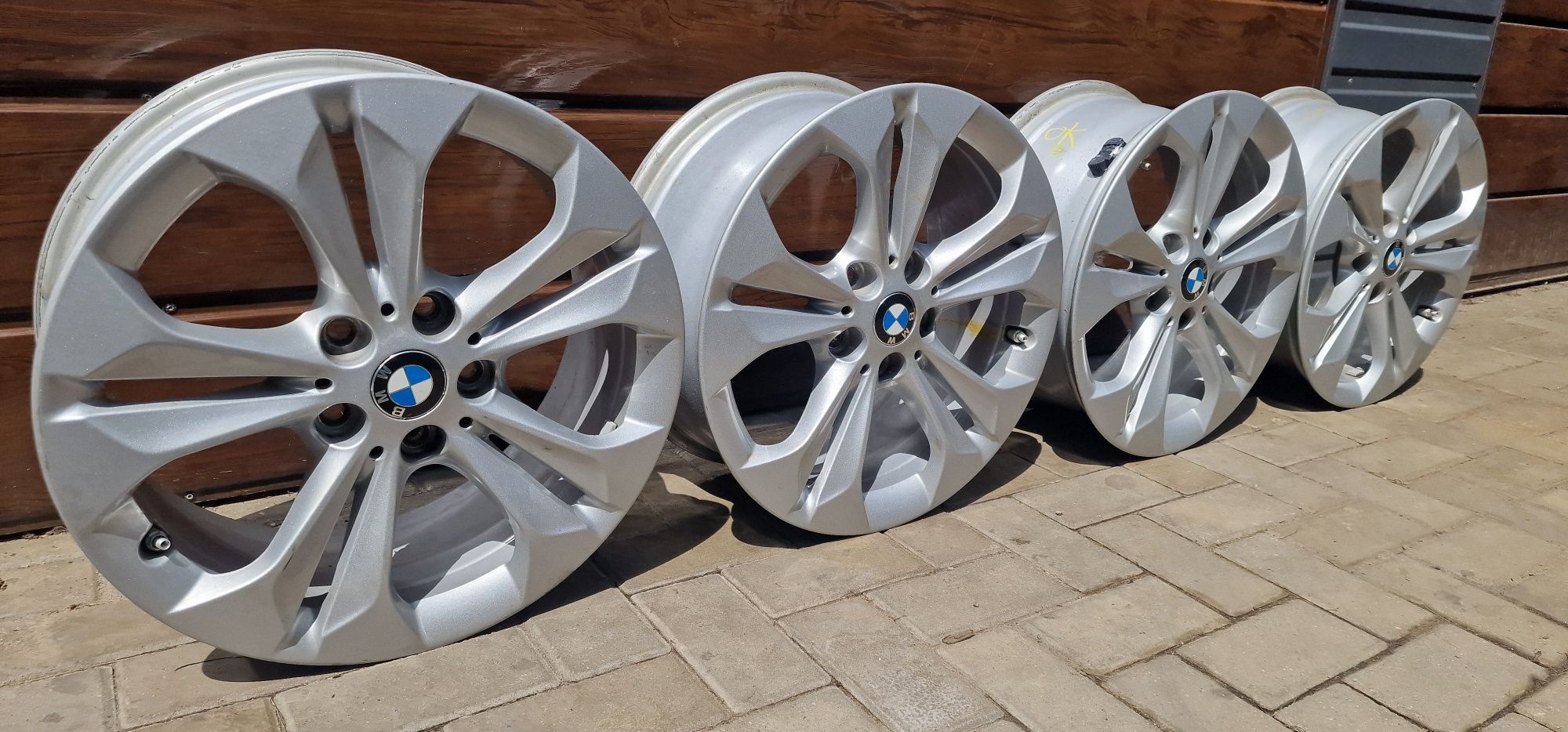 Felgi Aluminiowe BMW X1-X2 R17 5x112 ET52-7.5J+czujniki TMS