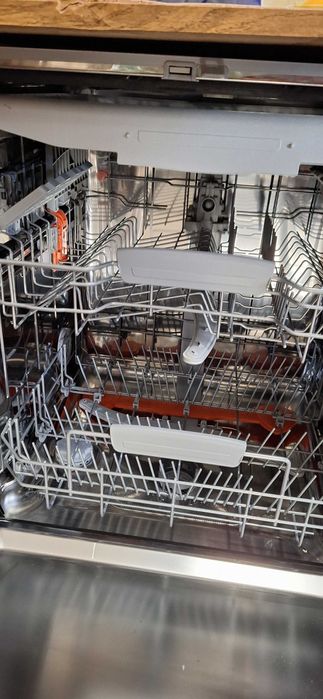 Посудомийка, Посудомийна Машина HOTPOINT ARISTON HI 5020 WEF