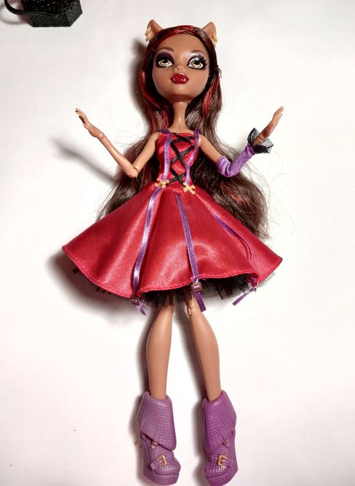 Продажа/обмен Monster high Клодин Scary tales