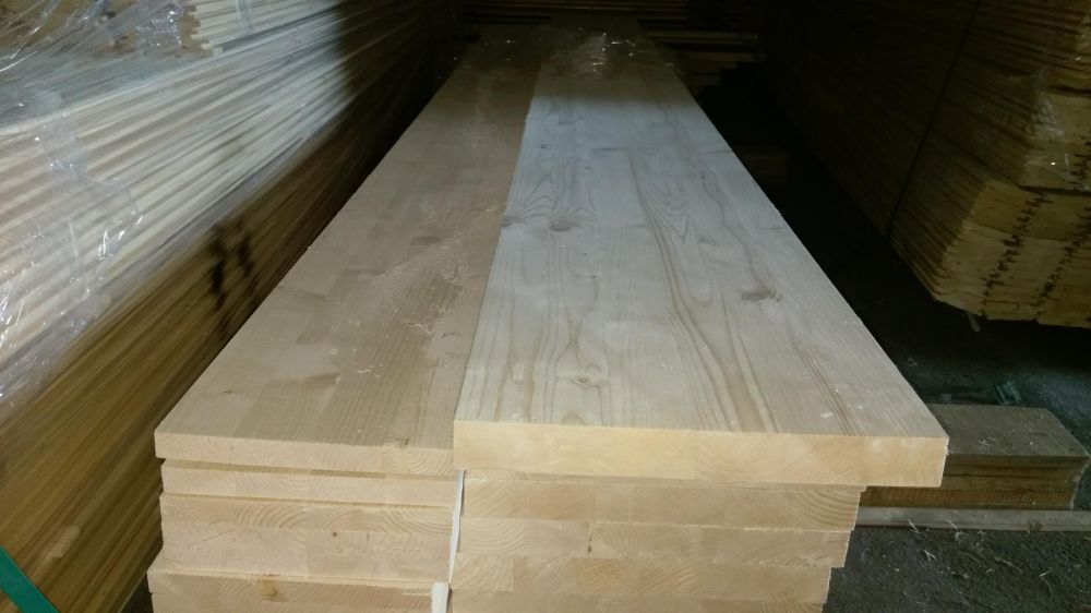 Комплектующие к деревянным лестницам!Ступени бук,ступени смерека!