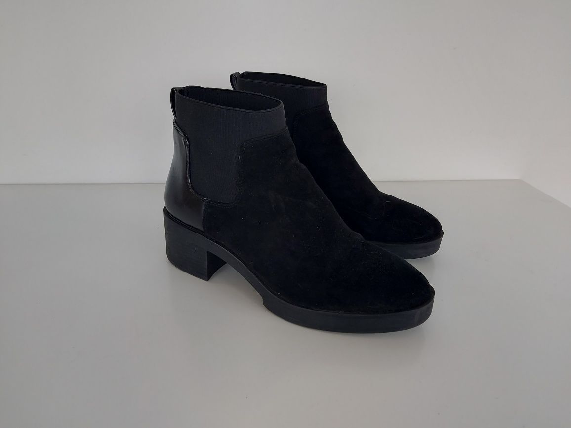 Buty botki Stradivarius w rozmiarze 37