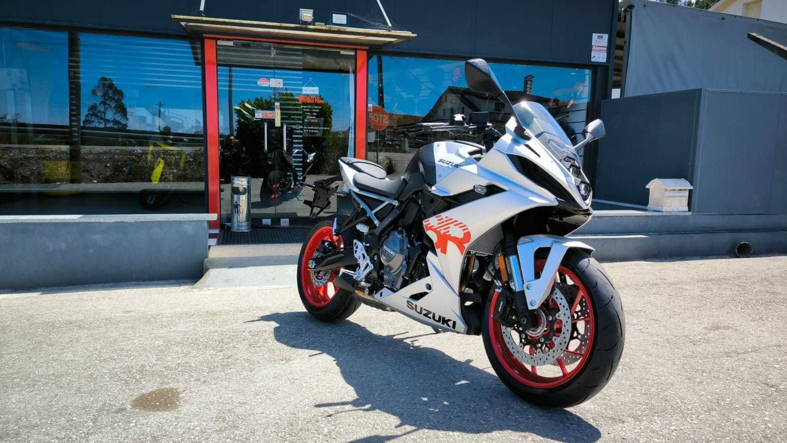 Suzuki GSX8R, novo modelo, com ofertas