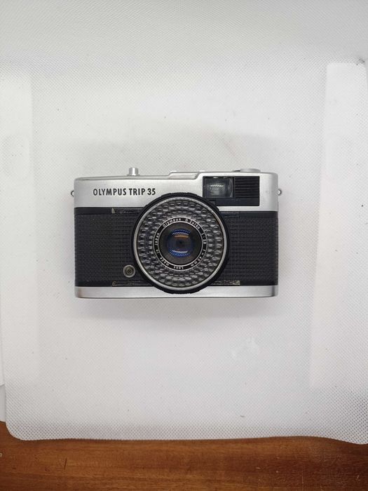 Olympus Trip 35.