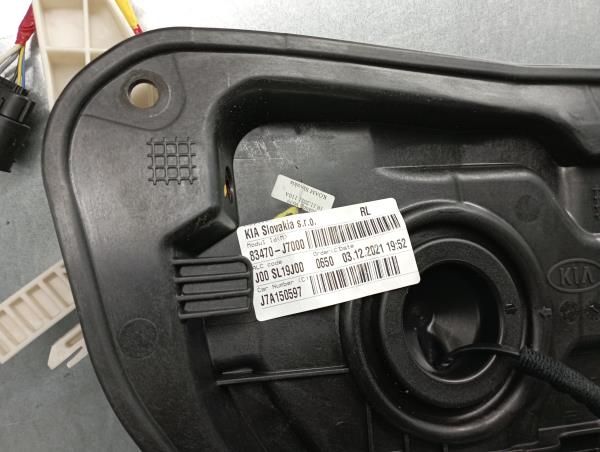 Elevador vidros trás esquerdo KIA Ceed (CD)