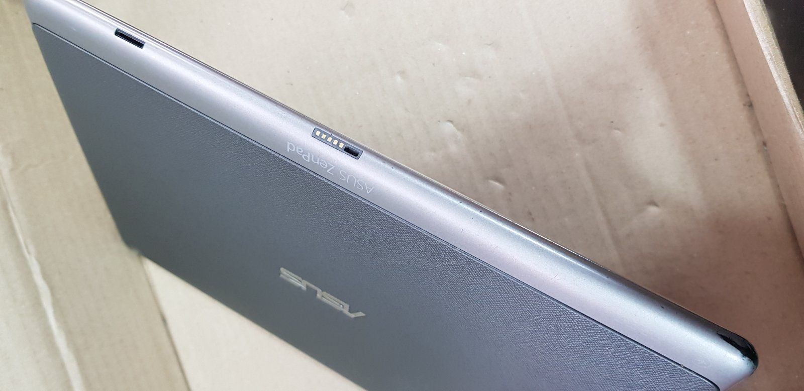 Планшет Asus ZenPad 10 16Gb (P00C)