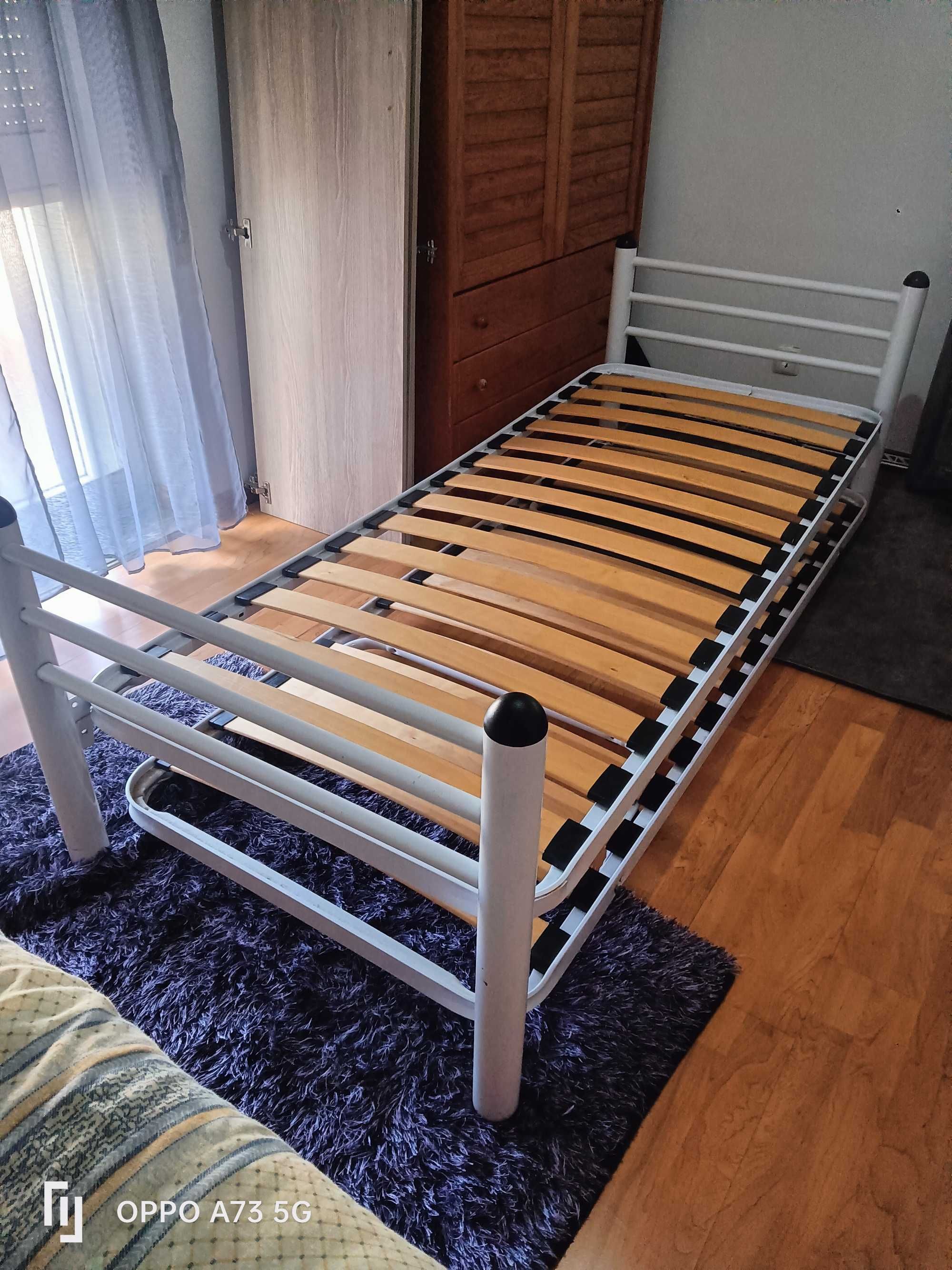 Cama de solteiro