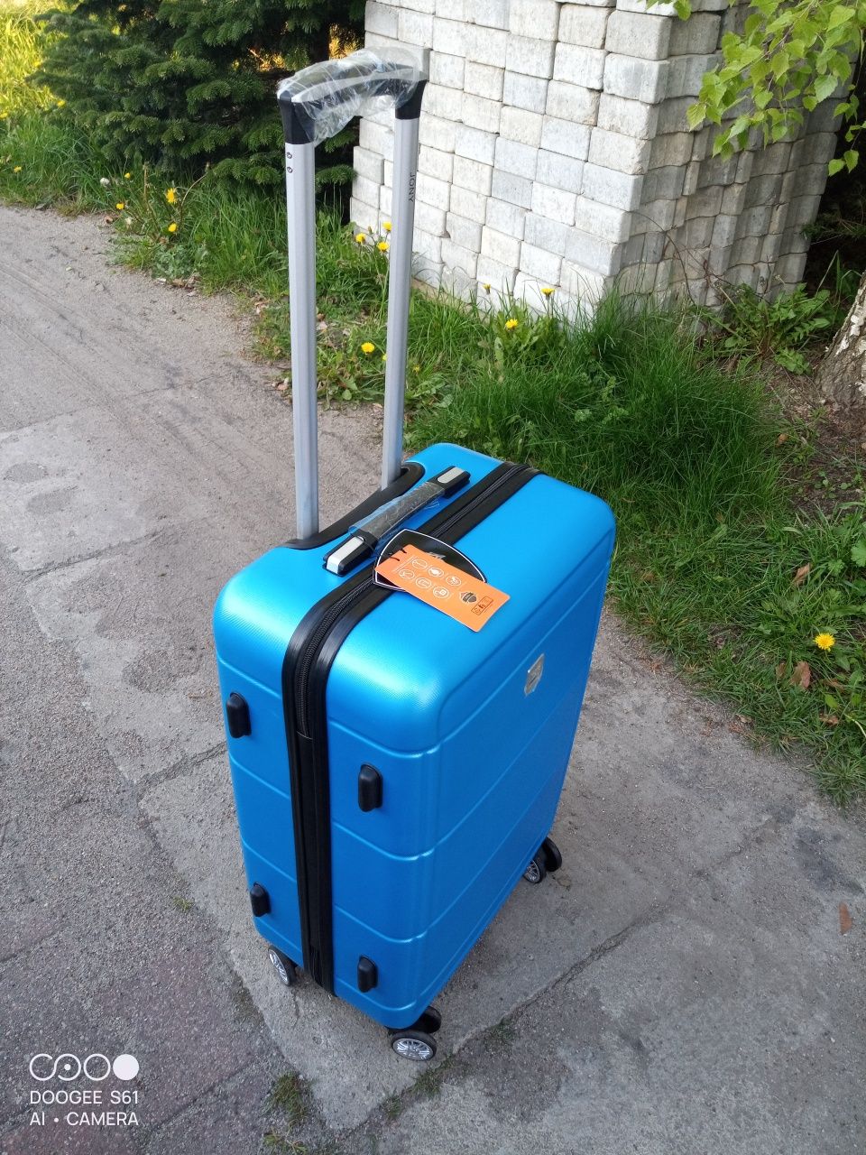 Nowa średnia walizka podróżna ABS na czterech kółkach obracanych 360 s