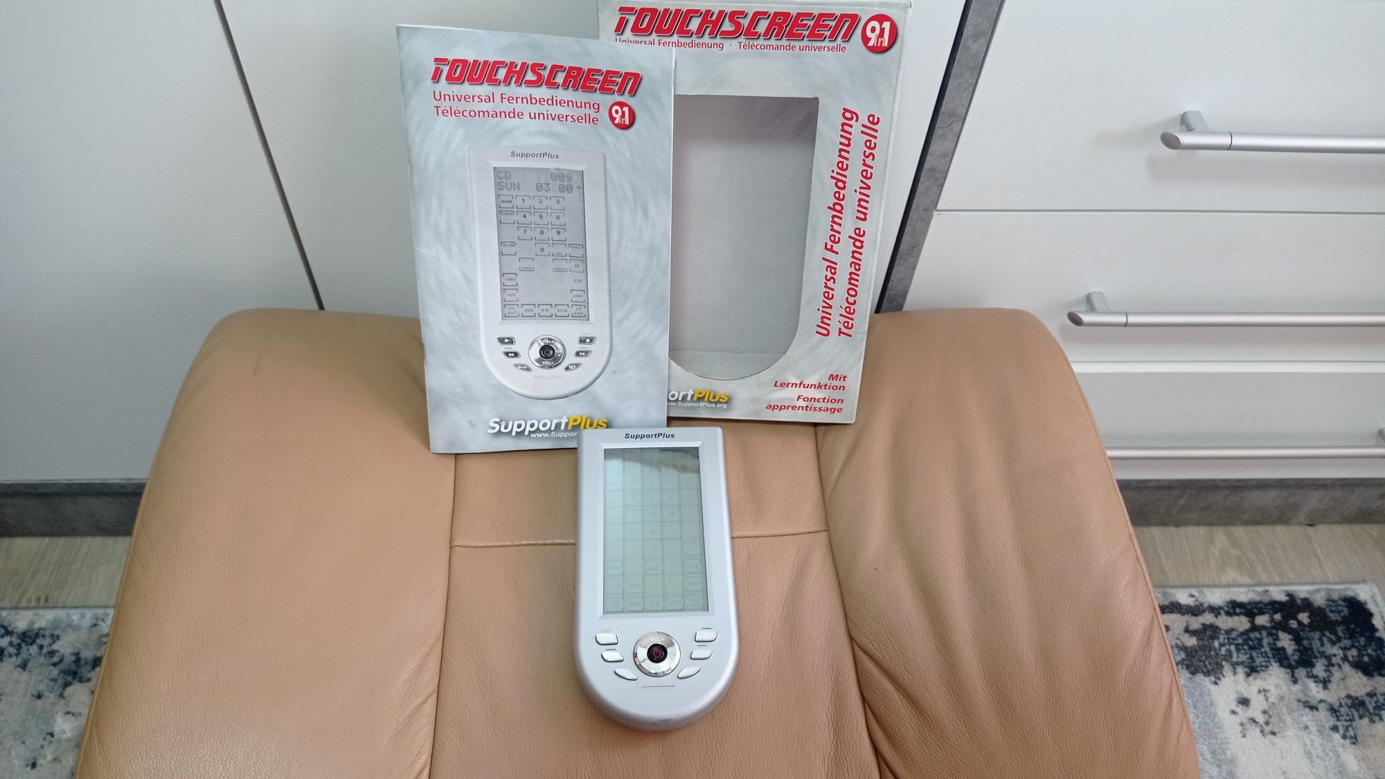 Універсальний пульт Support Plus Touchscreen 9in1 (SP-URC-F17C-LE)