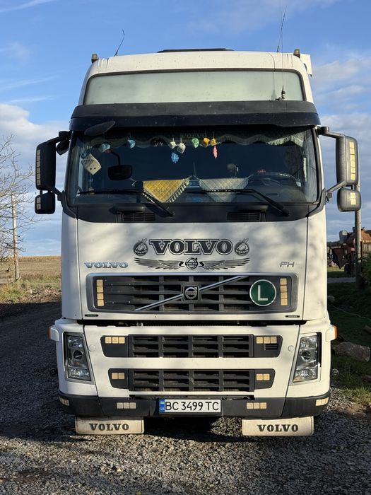 Продам полупричіп тент борт штора можливо коплектом з вольвом