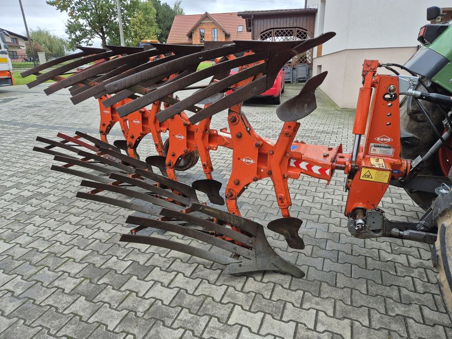 Pług obrotowy 4 skibowy Kuhn Standard S 3+1