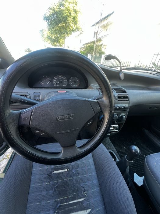 Fiat punto 1.2 com inspencao ate maio de 2026