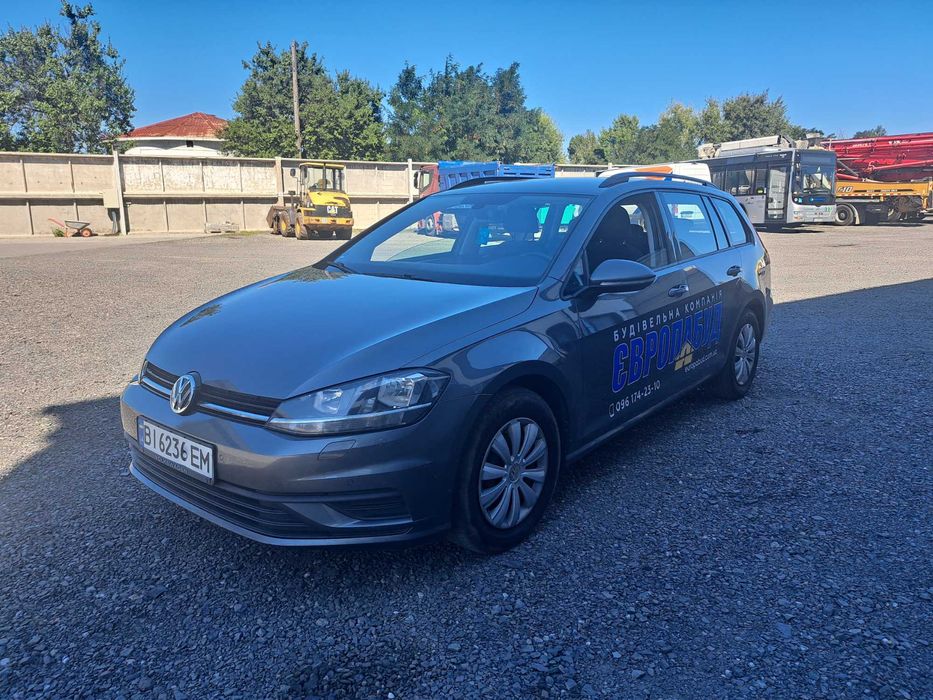 Продаж автомобіля VOLKSWAGEN GOLF 2017 р.в.
