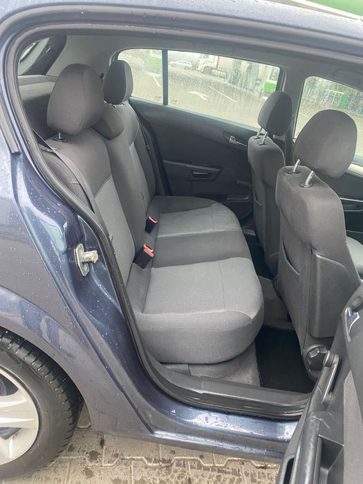 Продам Opel Astra H