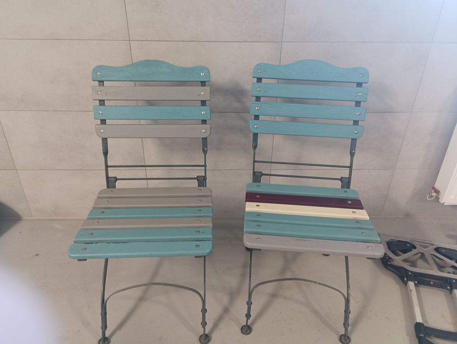 Krzesła ogrodowe składane.