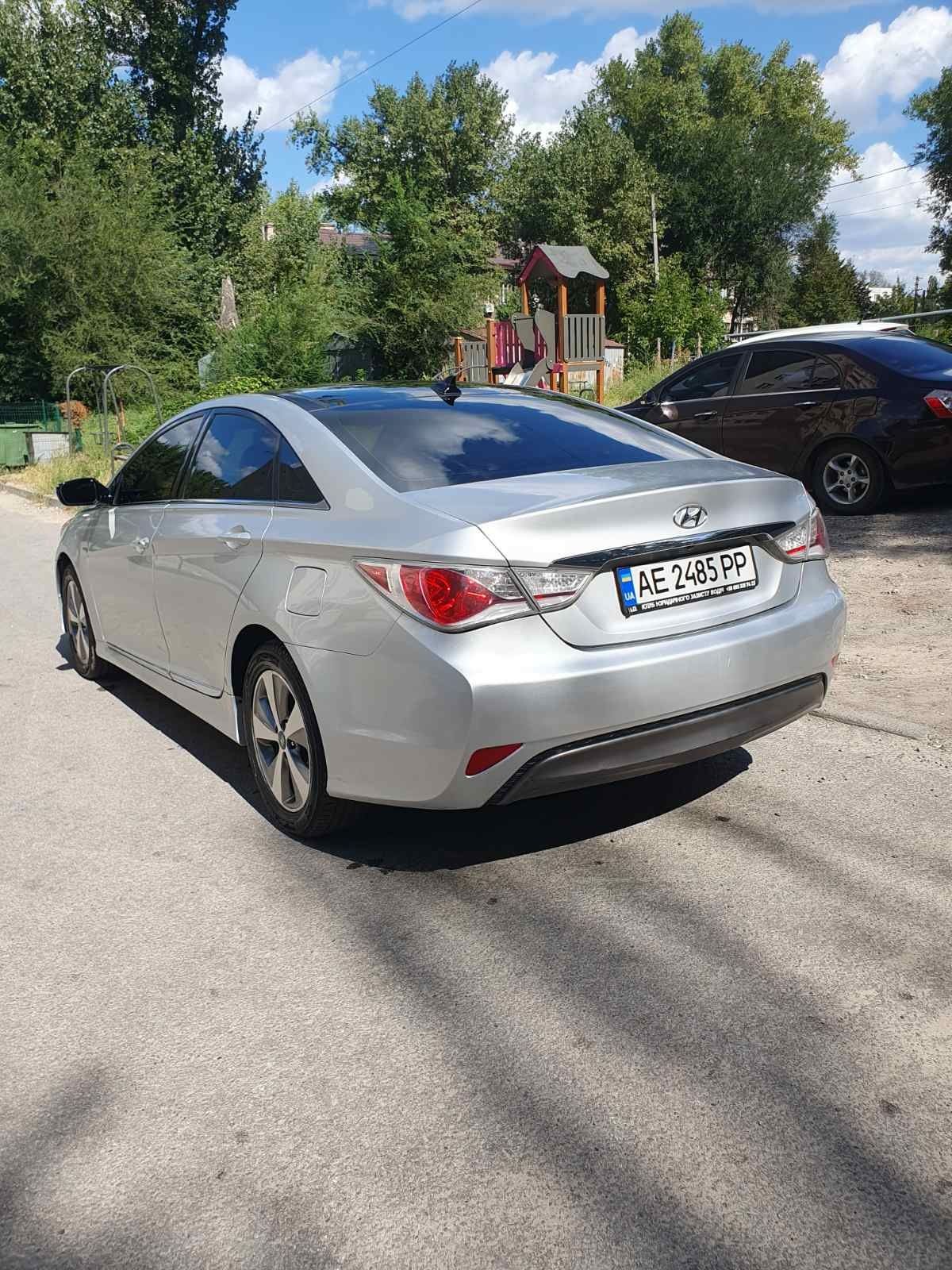 Sonata hybrid 2.4