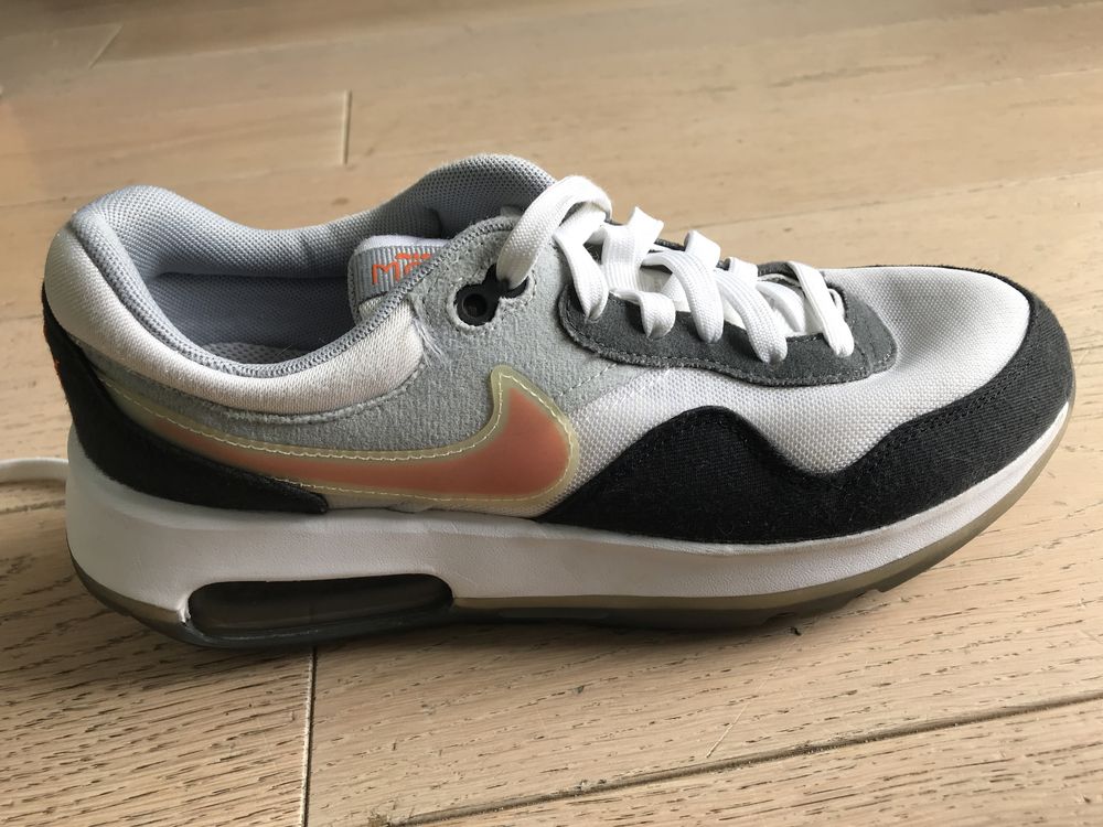 Buty dziecięce Nike NIKE AIR MAX MOTIF NN GS FJD r 39 24,5 cm idealne