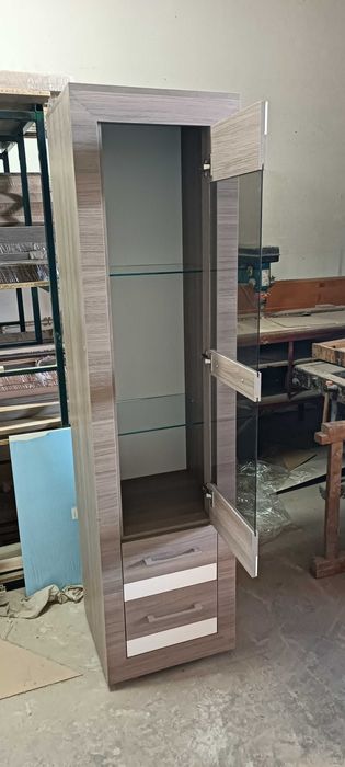 Nowa witryna ze szkłem 197x50x45 wyprzedaż producenta