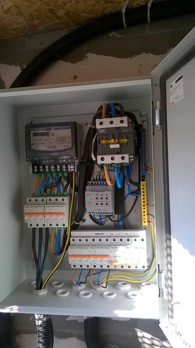 Электрик  ,квартира дом квалифицированно! Авр зарядная станция
