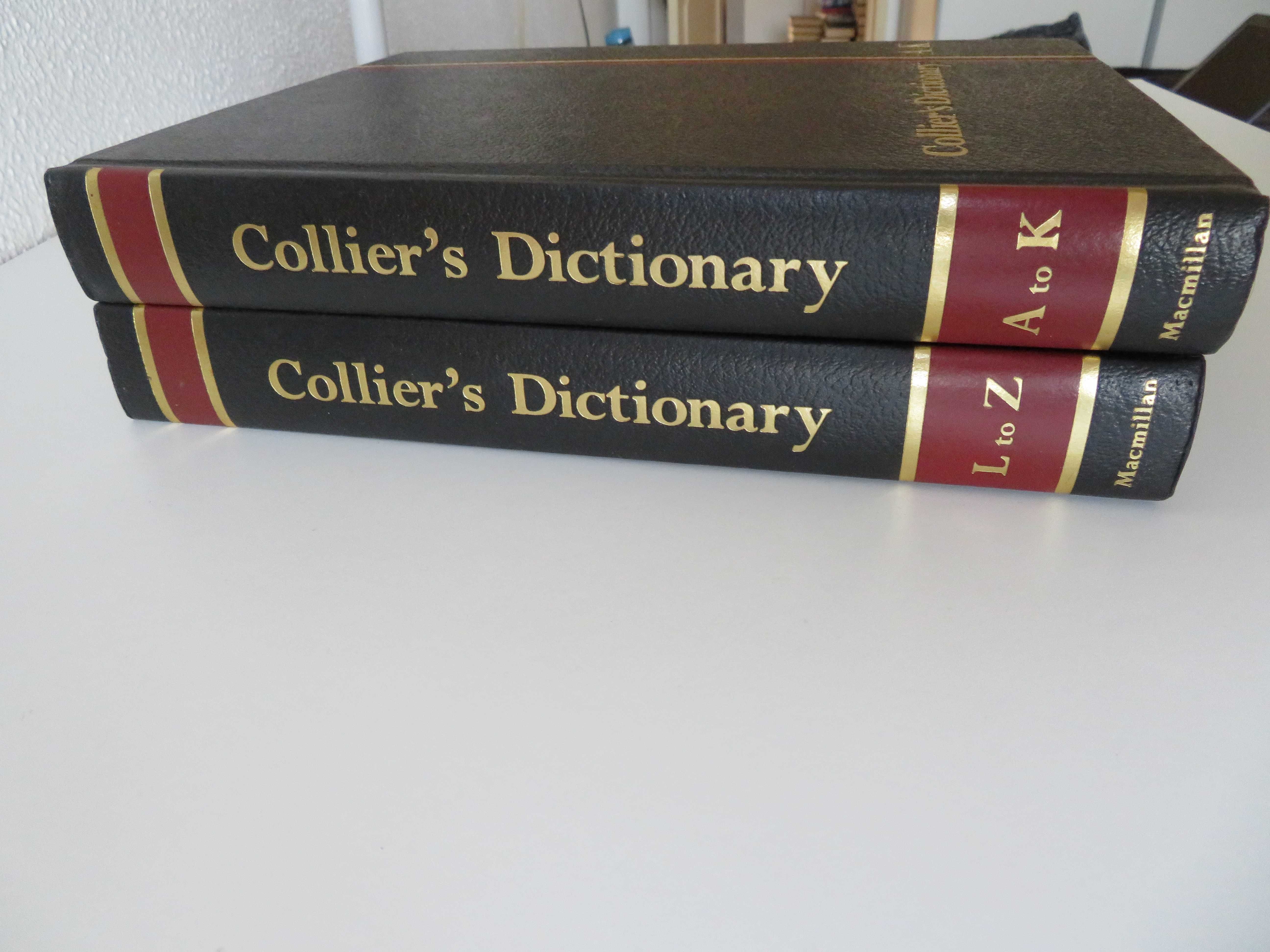 Collier's Encyclopedia - 2 Vol. Dicionário + 7 Internacional Year Book