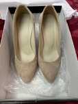 Sapatos salto alto cor nude