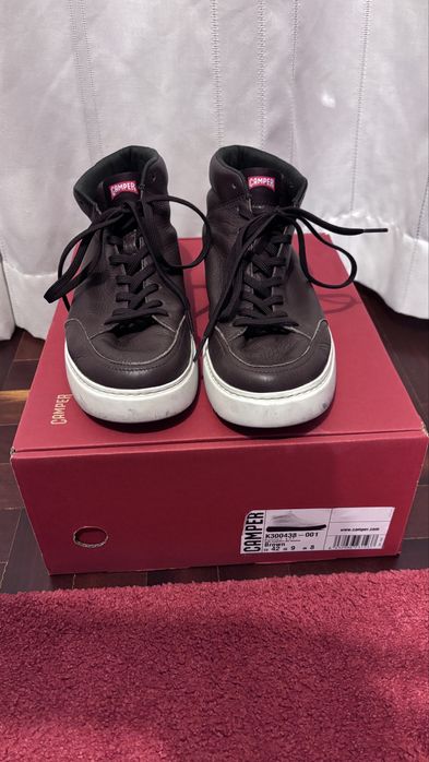 Botins Camper em pele