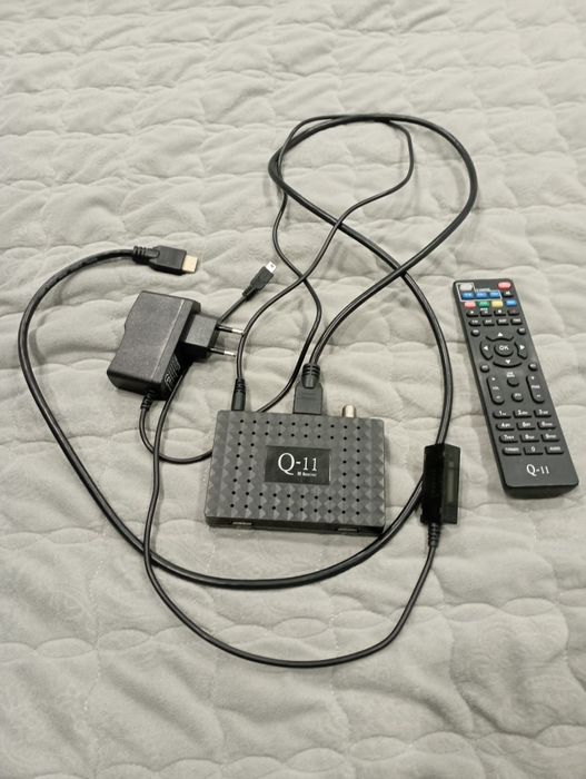 Тюнер Q-11.   .    .